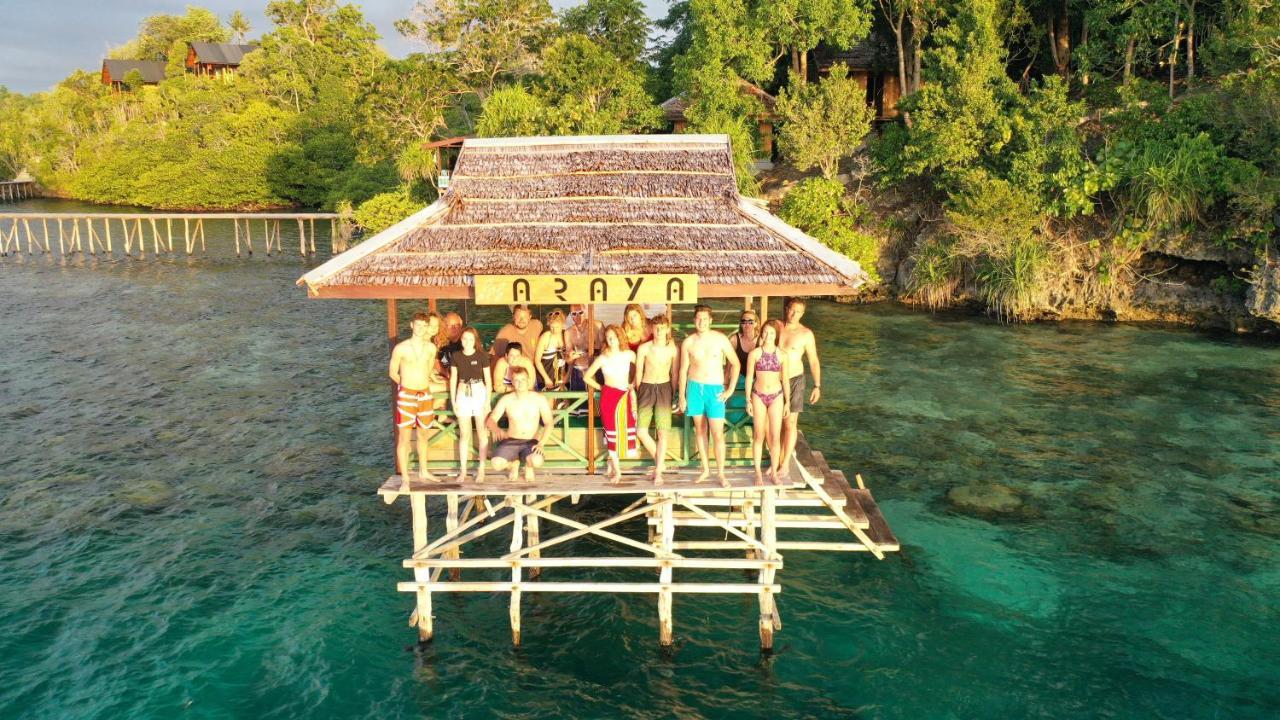 Araya Dive Resort Togean Bomba Екстер'єр фото