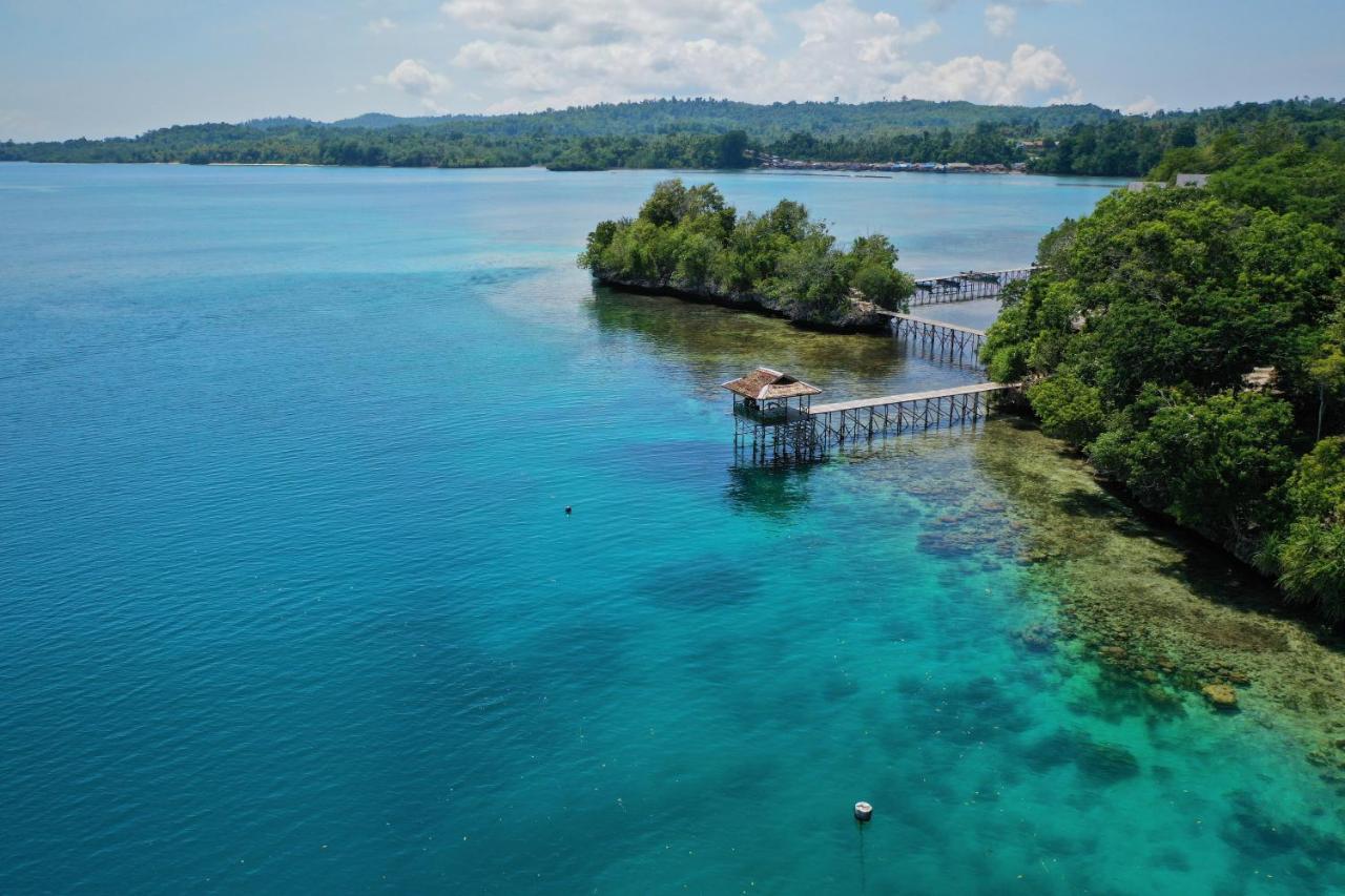 Araya Dive Resort Togean Bomba Екстер'єр фото