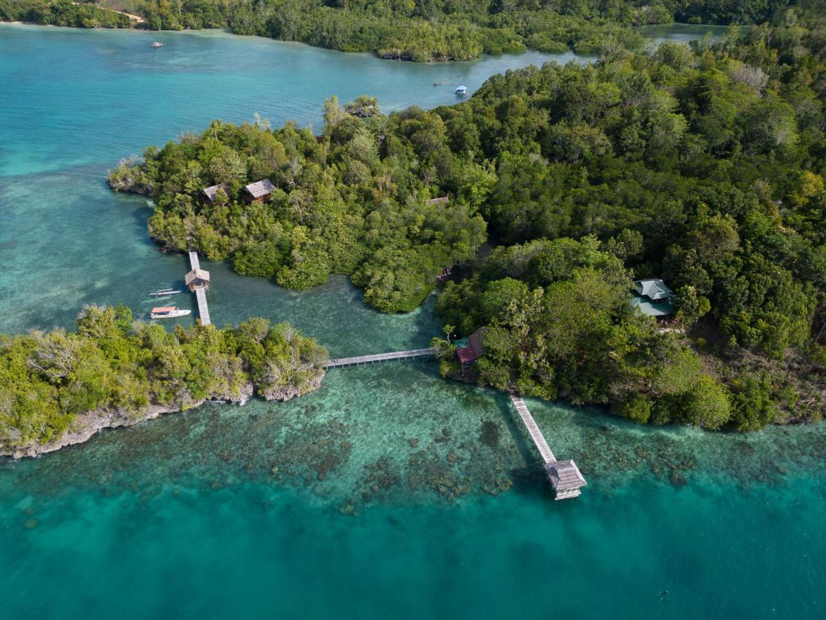 Araya Dive Resort Togean Bomba Екстер'єр фото