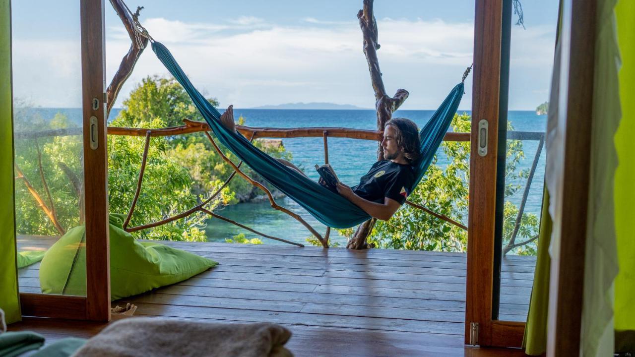 Araya Dive Resort Togean Bomba Екстер'єр фото