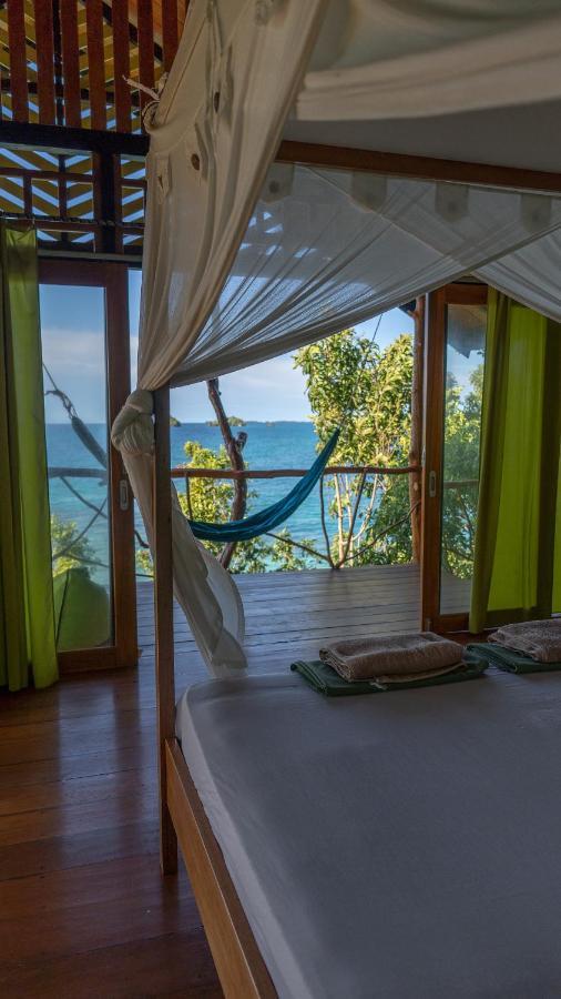 Araya Dive Resort Togean Bomba Екстер'єр фото